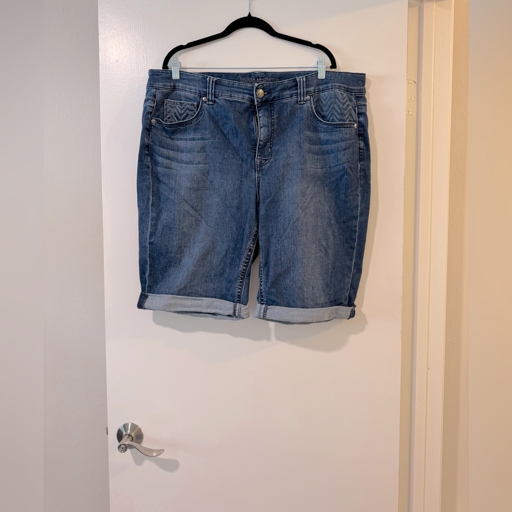 Melissa McCarthy Seven jeans Classic mid length Blue Denim Women's Shorts sz 20w